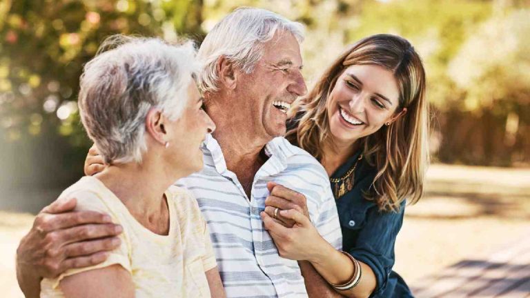 6 tips to care for your ageing parents and improve their health