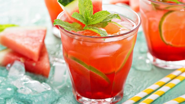 7 cooling drinks to stay calm and relaxed this summer