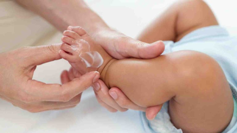 Skin care tips for newborns: Know how to keep baby skin moisturised