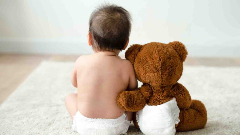 Save your child from these side effects of dirty diapers for babies