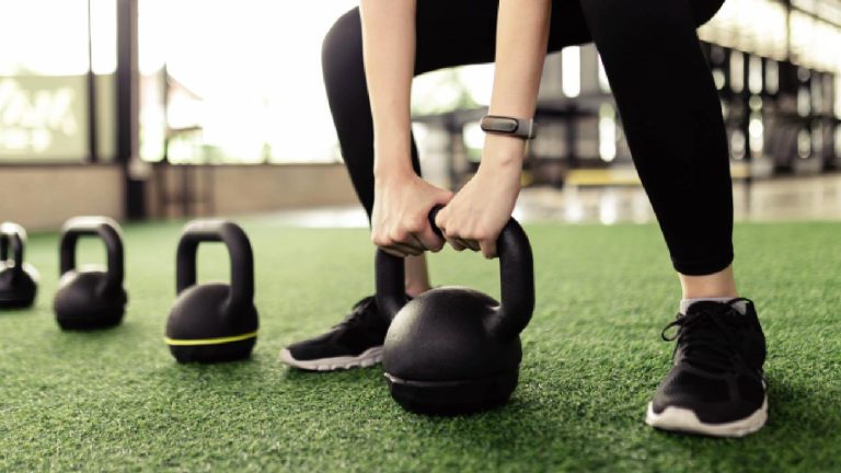 Know the benefits of kettlebell swings for your body