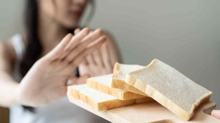 Gluten intolerance: Know common symptoms and causes