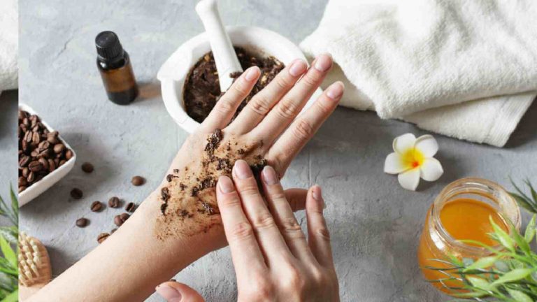 3 DIY body scrubs to get soft and glowing skin in summer