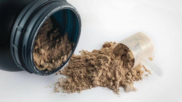 7 protein powders for muscle growth and weight loss