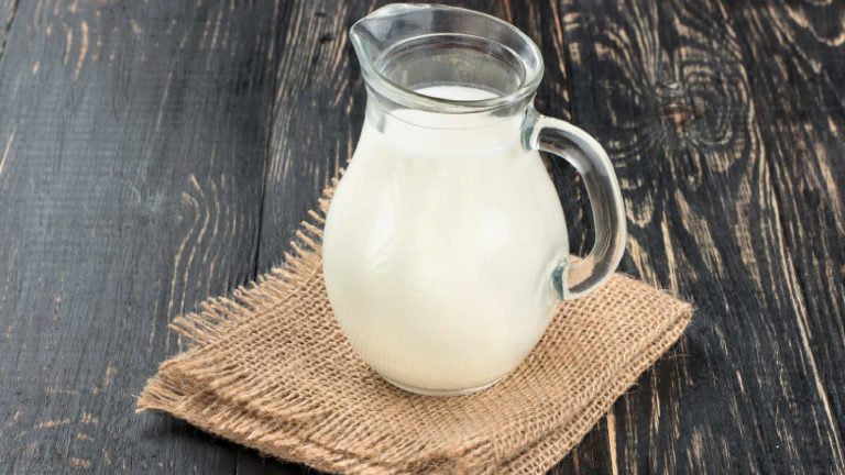Benefits of buttermilk for hair