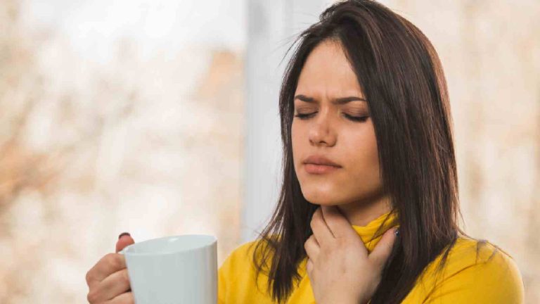 Sore throat during monsoon: Causes and remedies