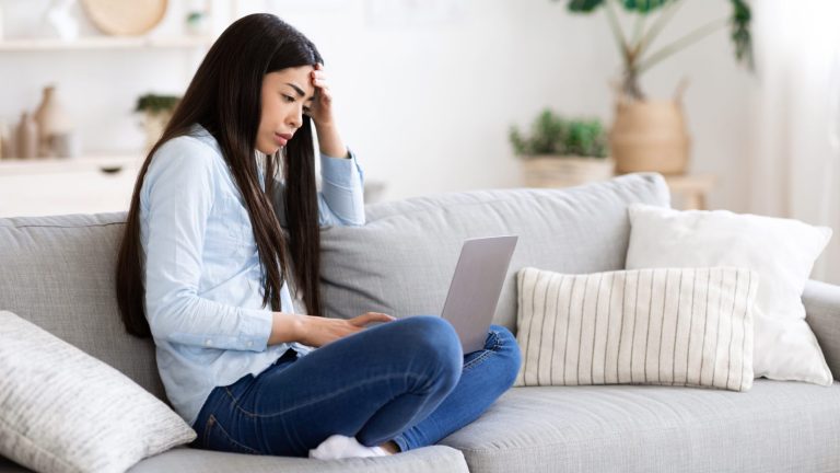 6 side effects of working from home on mental health