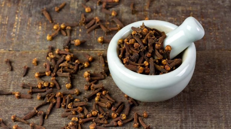 Clove for indigestion: Benefits of eating it on an empty stomach