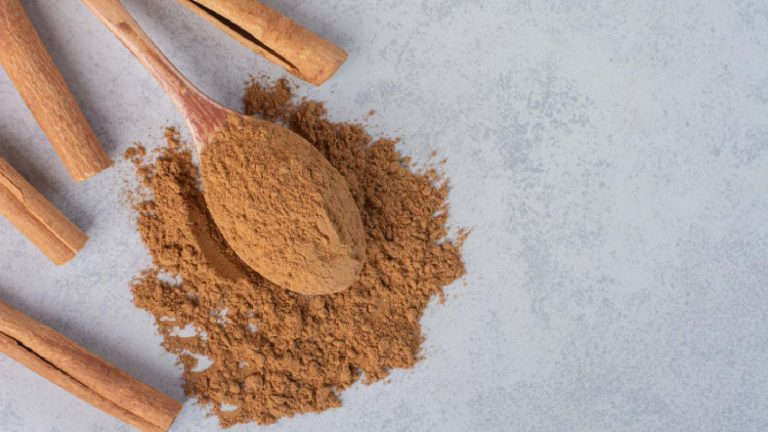 5 best sandalwood powder for glowing skin