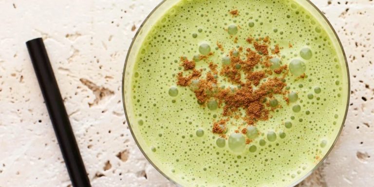 10 High-Protein Smoothie and Shake Recipes That Nix Protein Powder