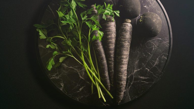 5 incredible health benefits of black carrot