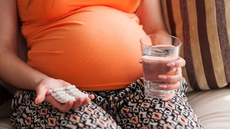 Pros and cons of taking iron supplements during pregnancy