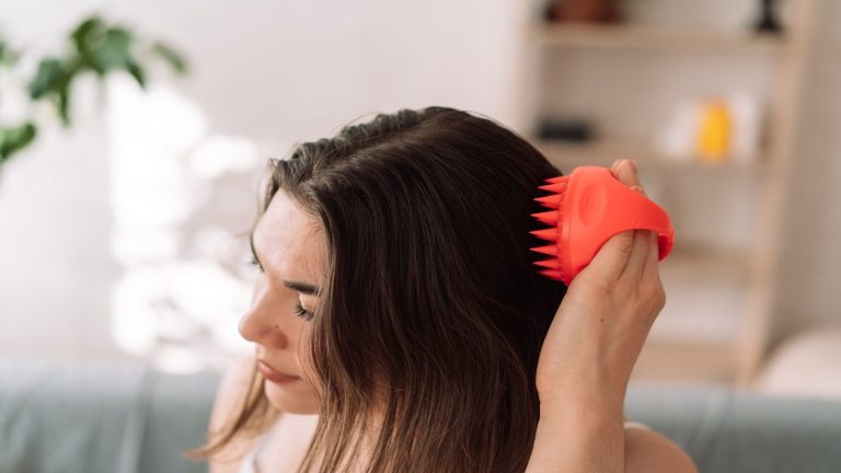6 best scalp massagers for hair growth