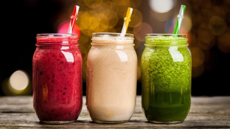 Smoothies Vs Juices Vs Shakes: Which is the best breakfast drink?