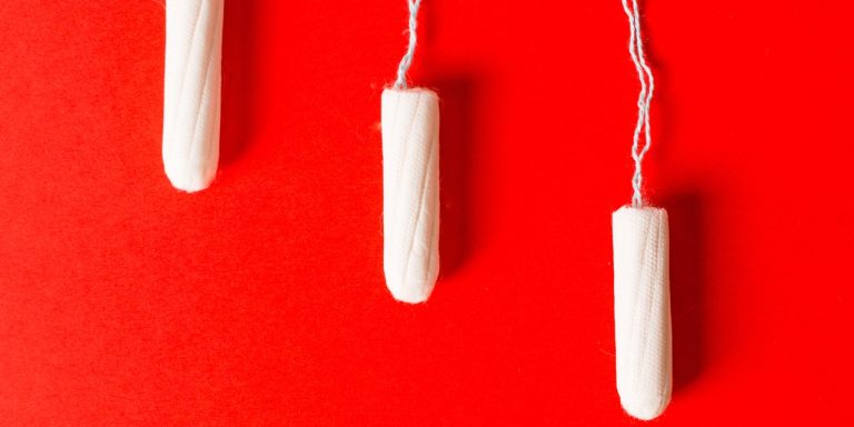 Do I Need to Change My Tampon When I Poop?