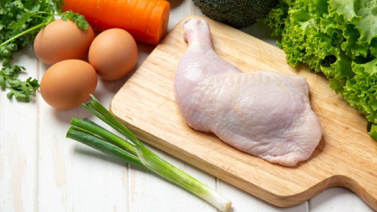 Chicken or eggs: Which is a better source of protein?