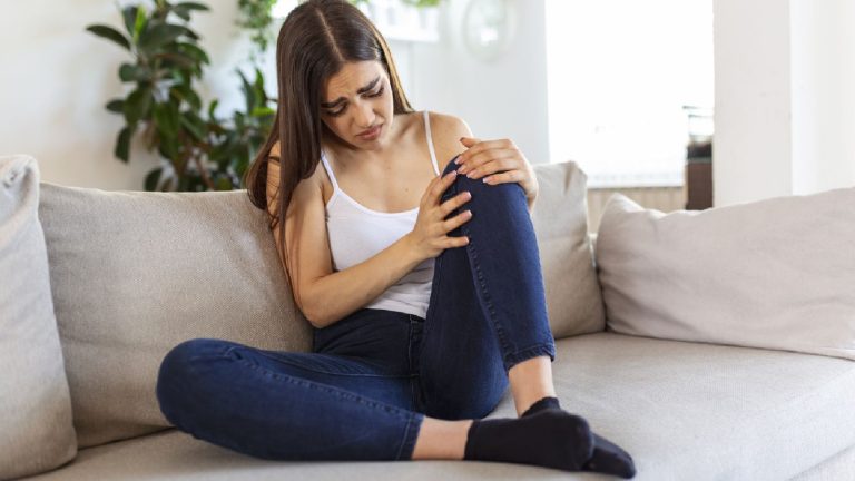 Leg pain during periods: Causes and remedies