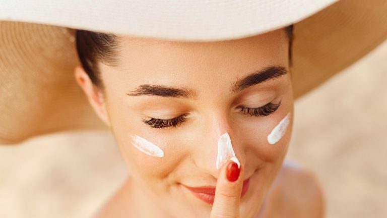 5 best organic sunscreens for women