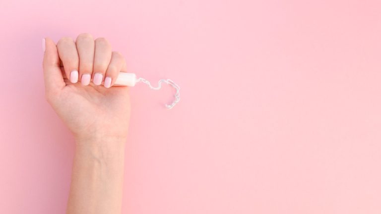 Tampons and vaginal dryness: Tips to use them properly