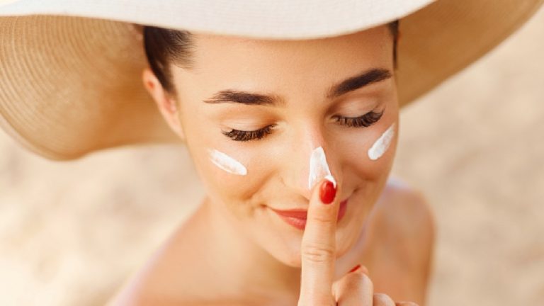 Best sunscreen for combination skin: 6 top picks for you!