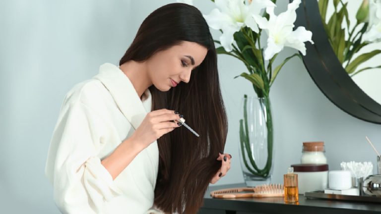 5 best cold-pressed castor oils for long and lustrous hair