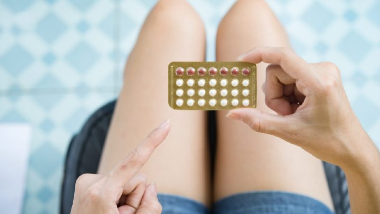 Birth control pills and weight gain: Know the connection