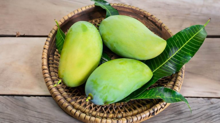 Raw mango for skin: Benefits, uses, side effects