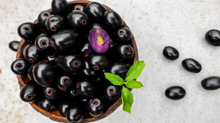 Jamun for weight loss: Does java plum help you lose weight?