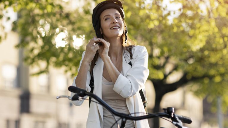 Cycling to work linked to lower risk of early death: Study