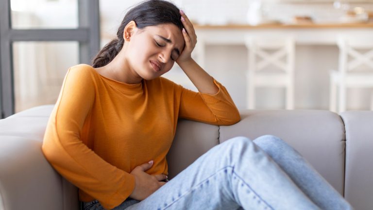 Causes of nausea during periods and ways to deal with it