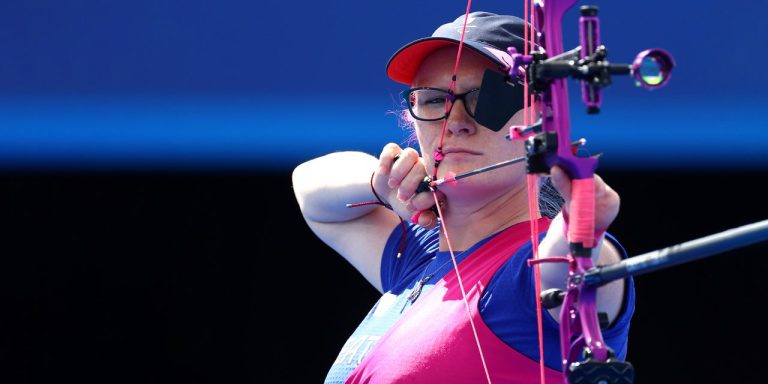 Paralympic Archer Jodie Grinham Just Competed While 7 Months Pregnant